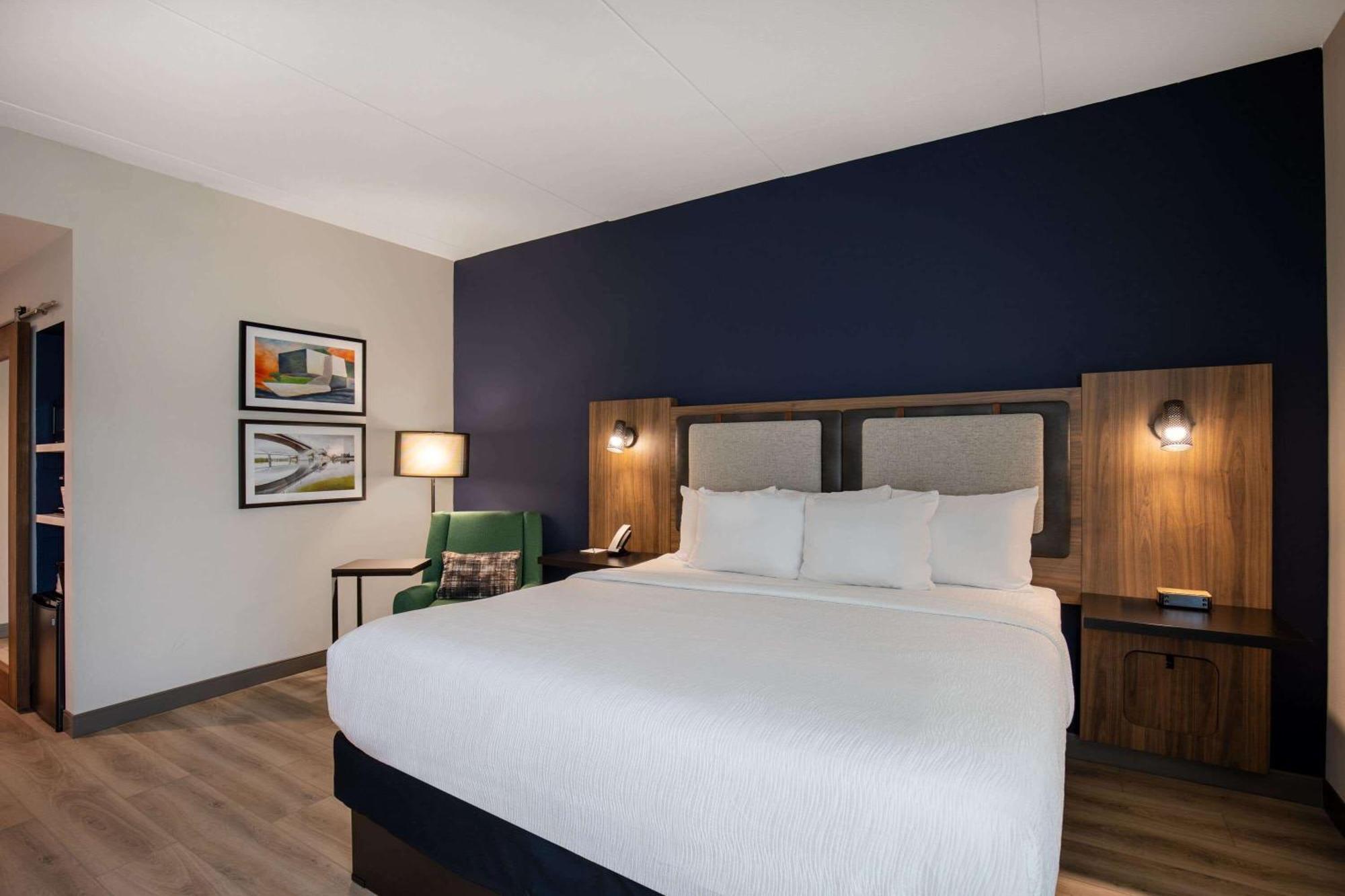 La Quinta Inn & Suites By Wyndham Chattanooga Downtown/South Dış mekan fotoğraf