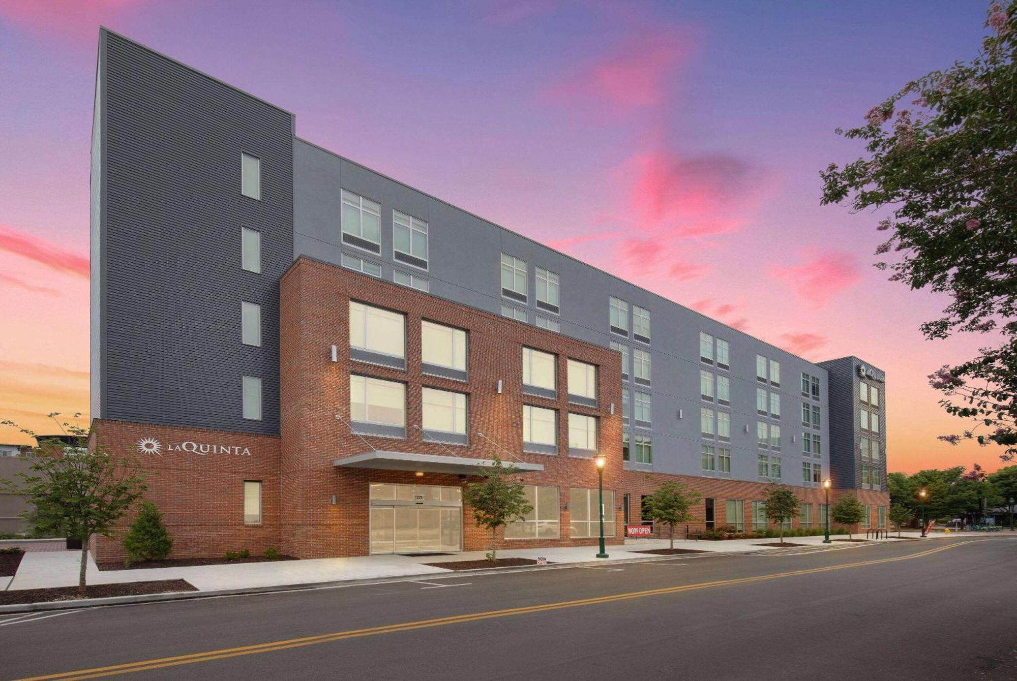 La Quinta Inn & Suites By Wyndham Chattanooga Downtown/South Dış mekan fotoğraf